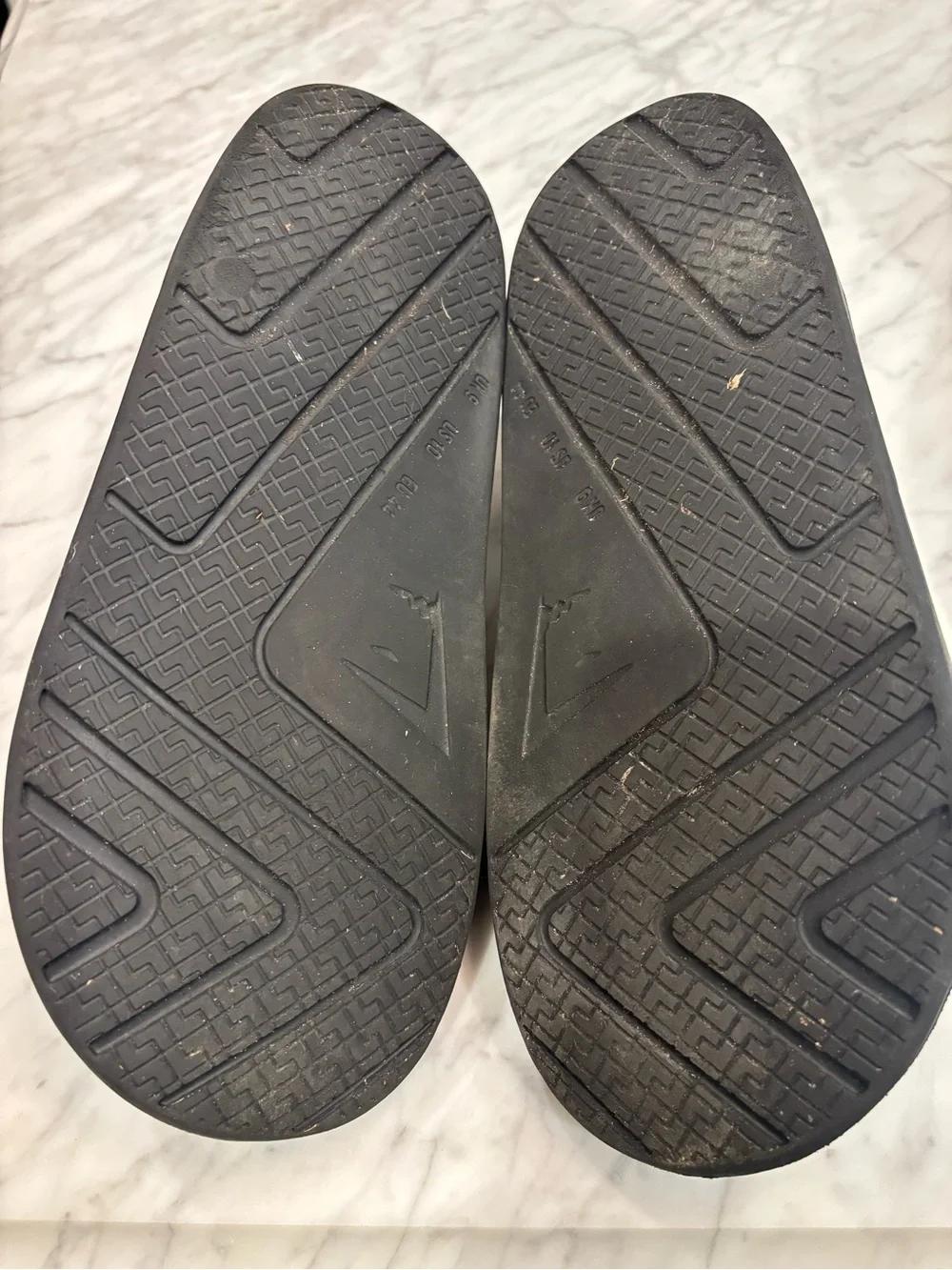 Gymshark  Slides